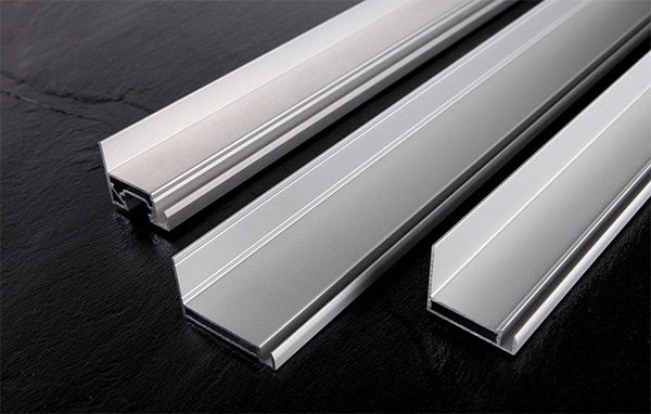 心里装着太多太多事