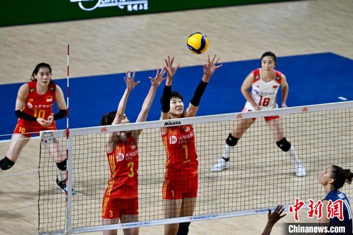 3-2逆转美国 中国女排结束小组赛锁定总决赛席位