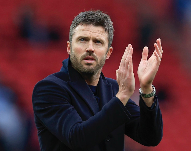 曼联主场迎战维拉 双杀耻辱与争4关键战