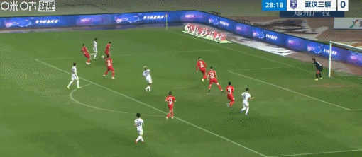 河南球员方镜淇手指错位坚持比赛 河南1-1战平武