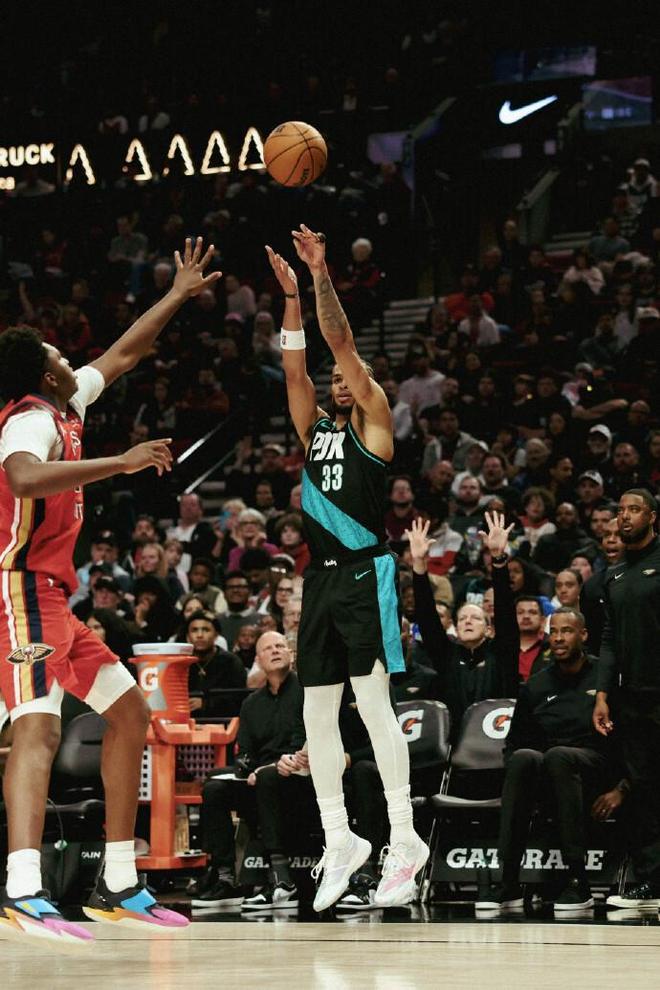 开拓者逆转鹈鹕获3连胜 杨瀚森缺席成焦点