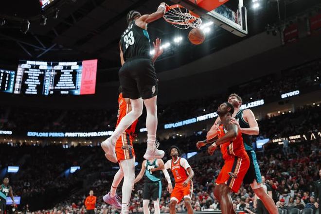 开拓者逆转鹈鹕获3连胜 杨瀚森缺席成焦点