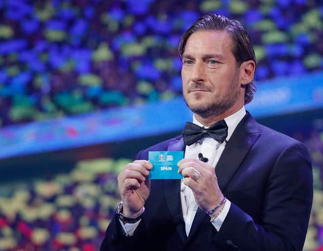 罗马瞄准布兰特补强阵容 托蒂回归助力人脉拓展