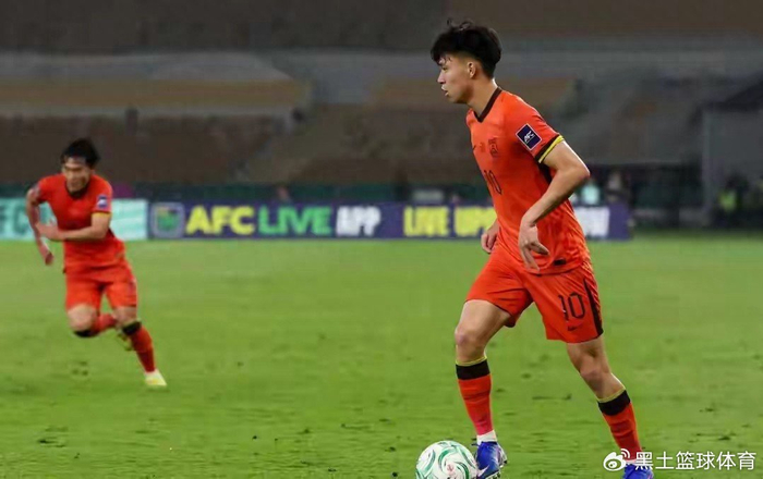 伯恩利引援决策引热议：张家鸣成唯一选择，王